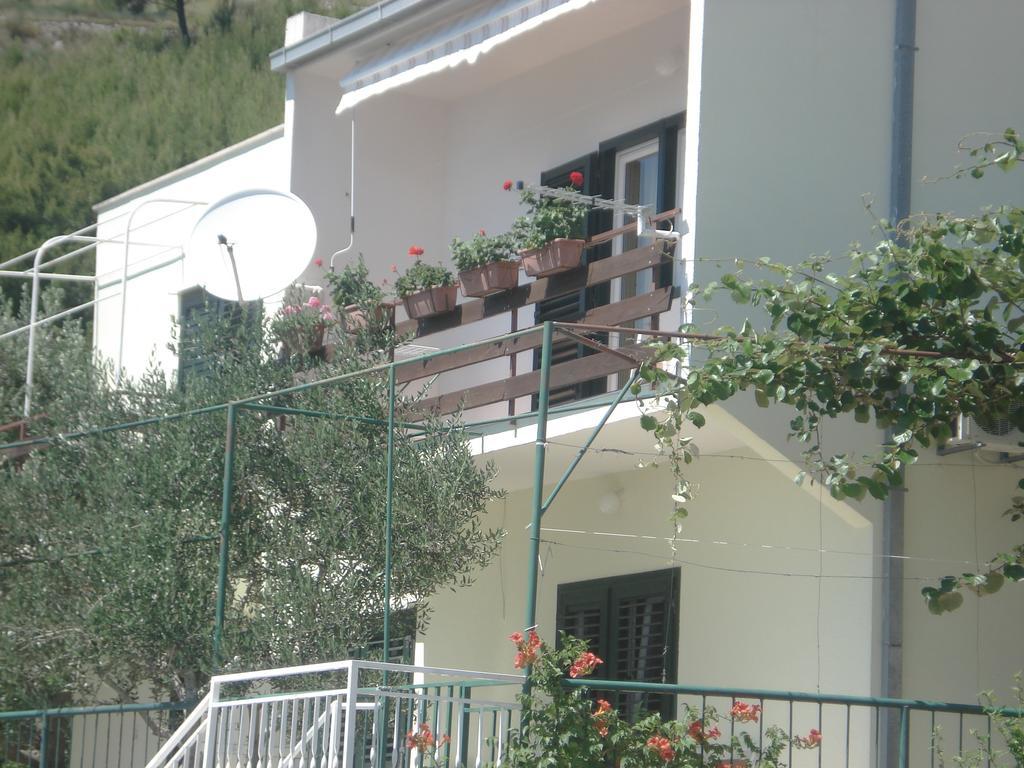 Apartments Smiljana Omiš Esterno foto