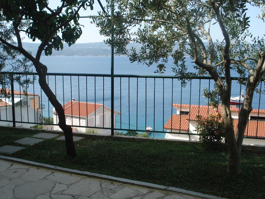 Apartments Smiljana Omiš Esterno foto