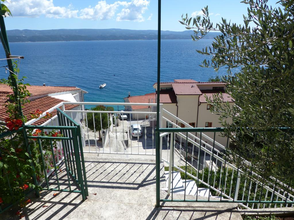Apartments Smiljana Omiš Esterno foto