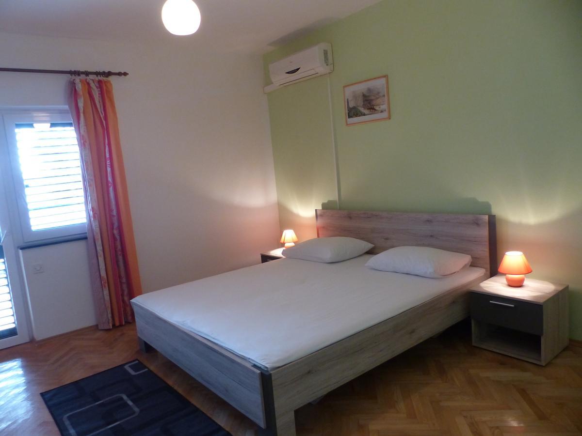 Apartments Smiljana Omiš Esterno foto
